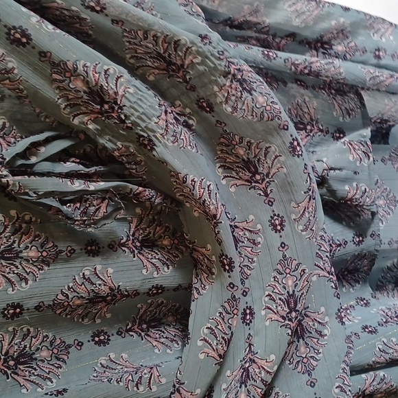 Maurices women's Long sleeve Lace up Detail Tie front V- neck , Size 3 blue - Picture 3 of 4